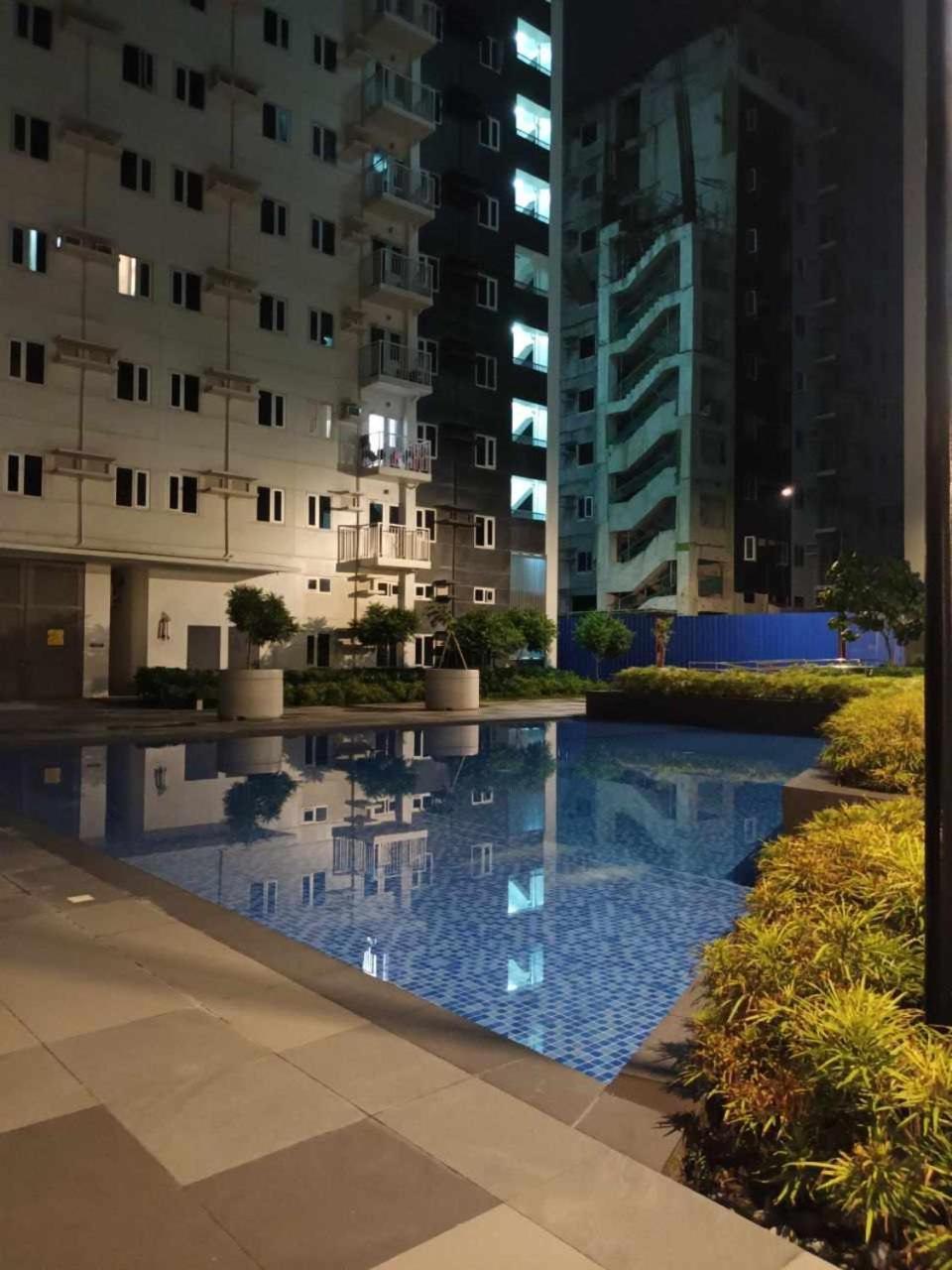 The J-Ma Ultiescape Charm Residences Condo Cainta Kültér fotó