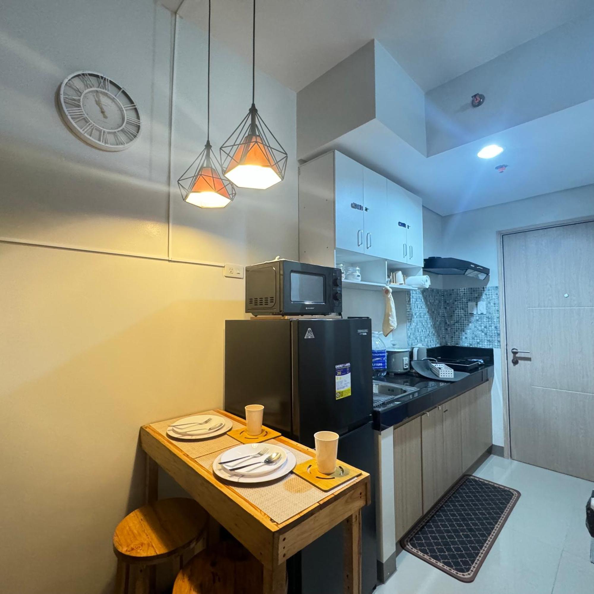 The J-Ma Ultiescape Charm Residences Condo Cainta Kültér fotó